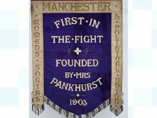 A manchesteri banner aukción került ki a 2017-re - LoveAntiques