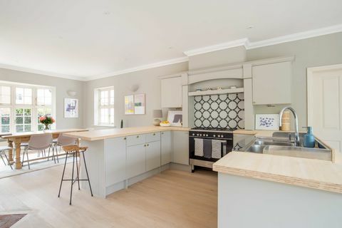 A Parsonage, Ickham, Kent KITCHEN - Strutt & Parker