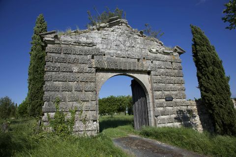 Richelieu - Túrák - Touraine - bejárat - Franciaország - Savills