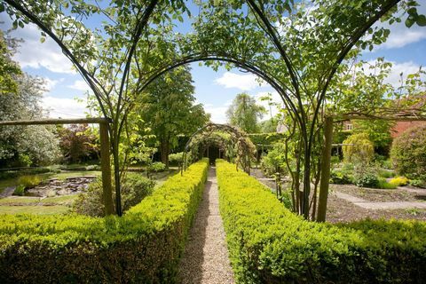 Manor Farm House - Wiltshire - Vivien Leigh - kerti út - Savills