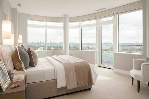 Lombard Wharf - London - penthouse - nappali kilátás - Harrods Estates