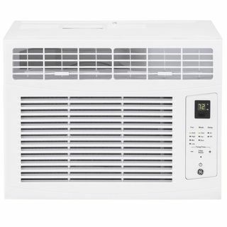 GE 250 négyzetméteres ablakos légkondicionáló (115 volt; 6000-BTU)