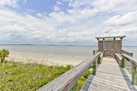 Eladó Sandra Bullock tengerparti ház Grúziában - sandra-bullock-georgia-beach-house - Tybee Pihenőház