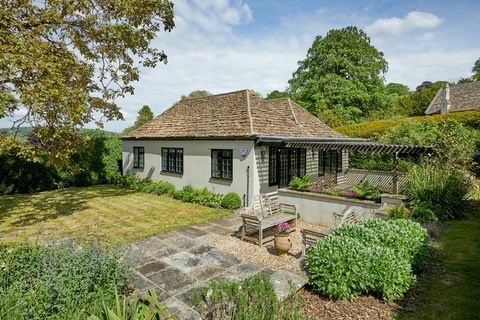 Robbie Williams vidéki háza, compton bassett háza eladó Wiltshire-ben