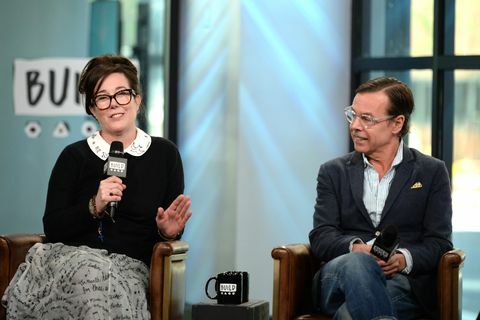 A tervezők Kate Spade és Andy Spade részt vesznek az AOL Build sorozaton, hogy megbeszéljék legújabb Frances Valentine projektüket a Build Studio-ban, 2017. április 28-án, New York City-ben. 