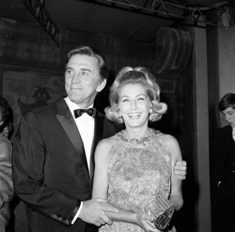 Kirk Douglas és Anne Buydens 1967-ben