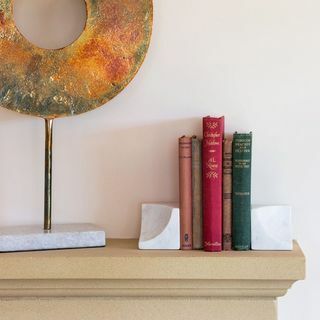 Faragott márvány könyvespolcok - 2 db készlet - fehér