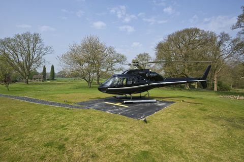 Az Okewood Hill birtok - Surrey - helikopter - Strutt és Parker