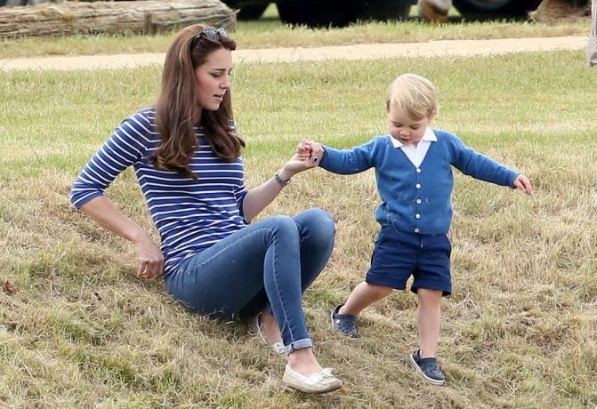 herceg William Kate Middleton iskolás lány herceg George