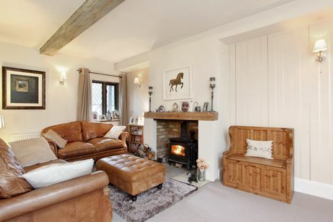 Tower Cottage - Surrey - nappali - Fine & Country