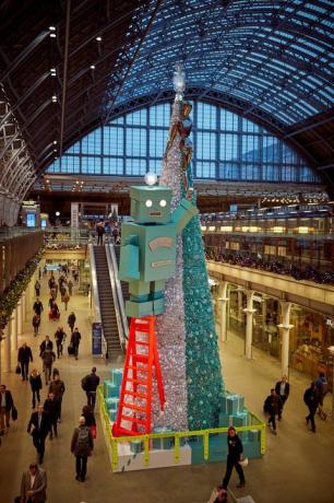 A Tiffany & Co. és a Coty partnere a St Pancras International állomásnak, hogy bemutatja első illatos karácsonyfa- és illatüzletét