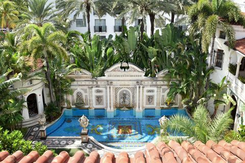 a villa casa casuarina az egykori versace kastélyban, Miami beach, Florida