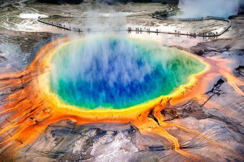 nagy prizmás tavasz a yellowstone nemzeti parkban, wyoming