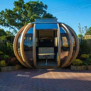 Grande Deluxe Garden Summer House Pod