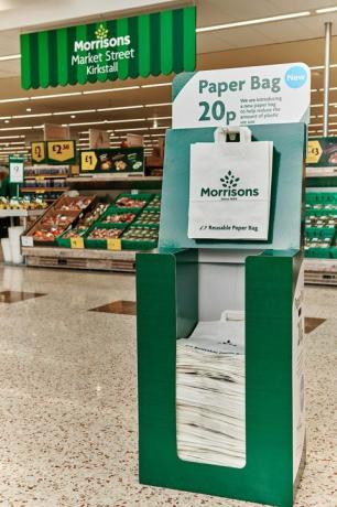 Újrahasznosítható papírzacskó - A Morrisons amerikai stílusú papírzacskót mutat be a műanyag felhasználás csökkentése érdekében