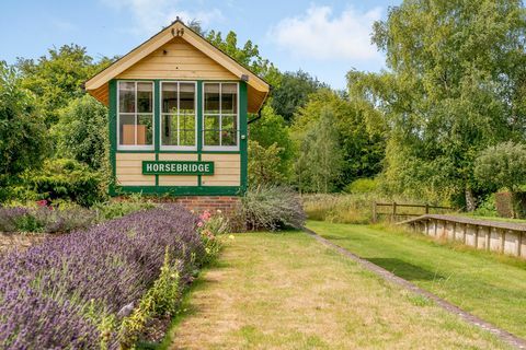 Átalakított viktoriánus vasúti kocsi Mulberry Cottages segítségével