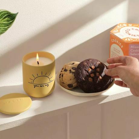 A Sunshine Candle & Cookies csomag