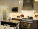 Előtt és után: Egy elavult konyha rusztikus, modern átalakítást kap