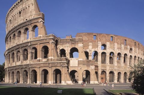 római colosseum a helyreállítás előtt